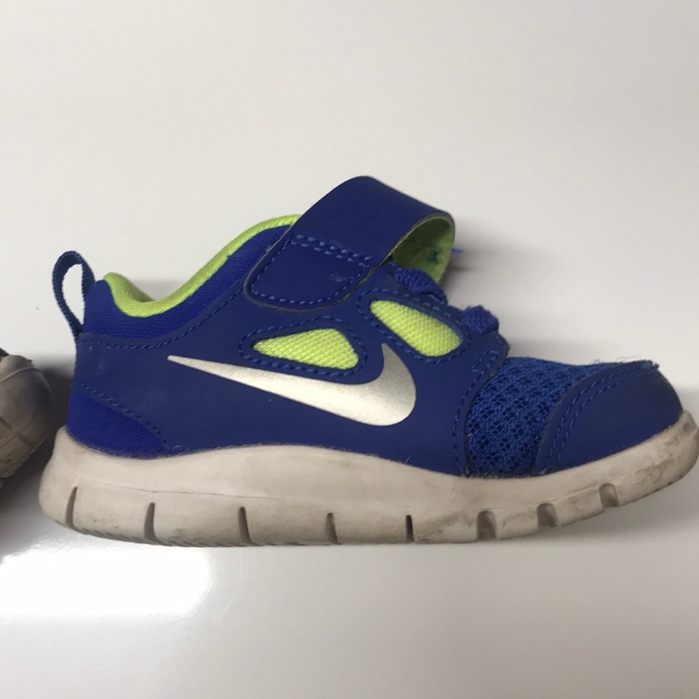 Shoes - Picture 3 of 3